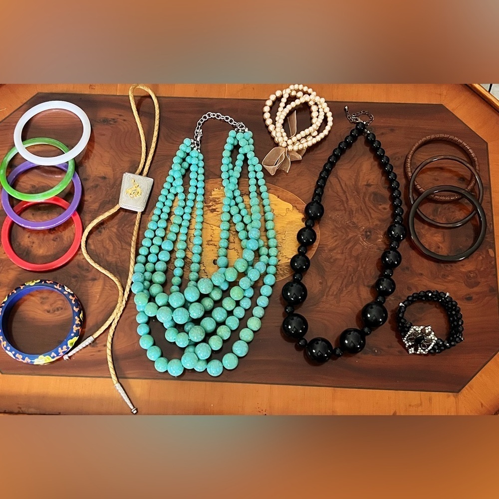Jewelry Lot for a Fashionista. Necklaces, Bangles, and bracelets.